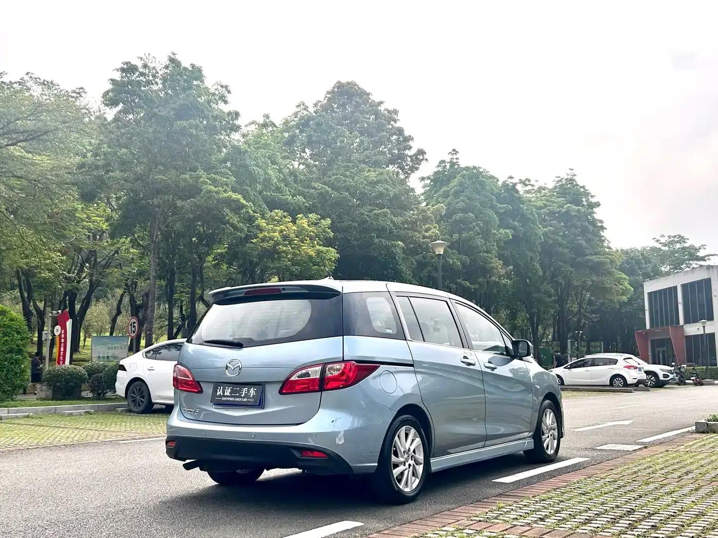 Mazda 5 2011 2.0L Automatic Luxury — миниатюра 8