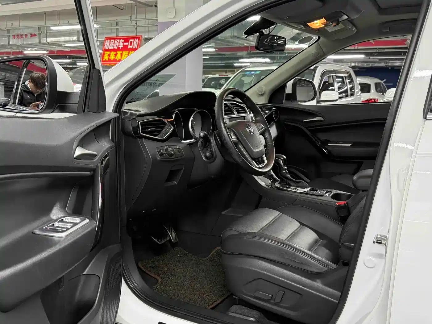 2015 GS 2.0TGI TST 4WD Flagship Edition — миниатюра 4