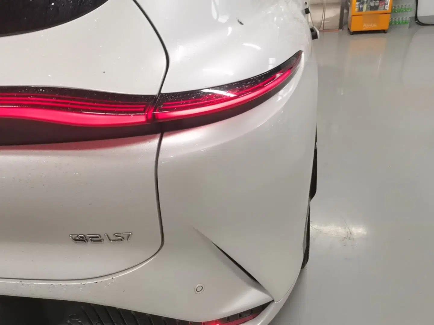 IM LS7 2023 90 kWh Elite Rear-Drive Version — миниатюра 7