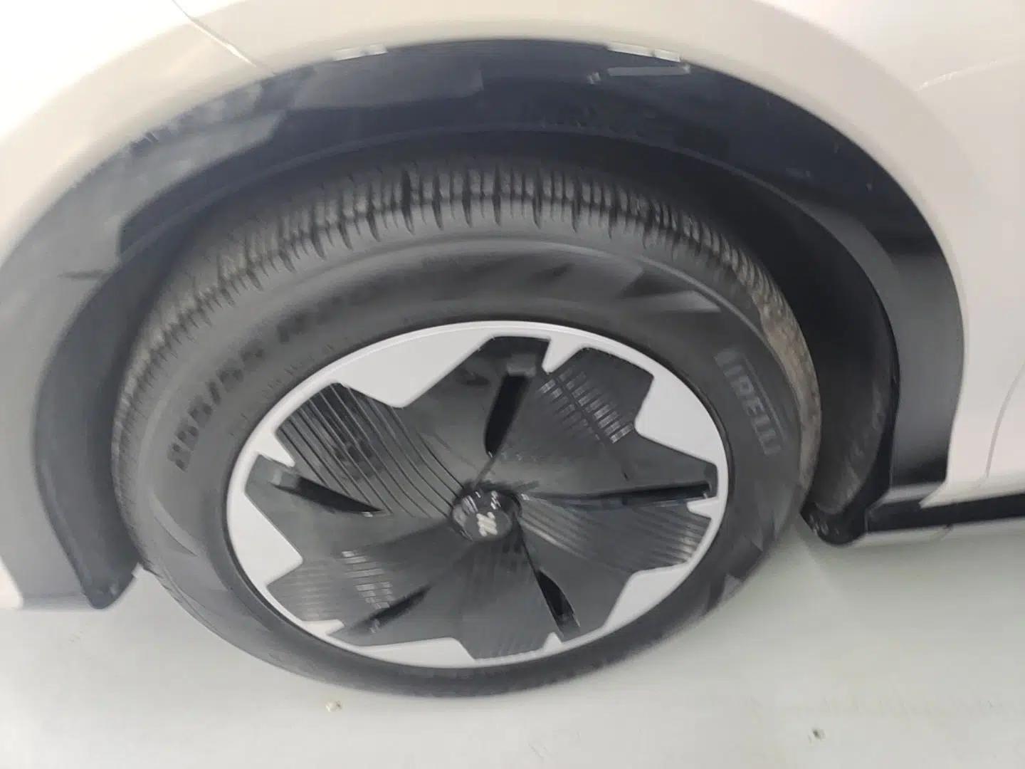 IM LS7 2023 90 kWh Elite Rear-Drive Version — миниатюра 8