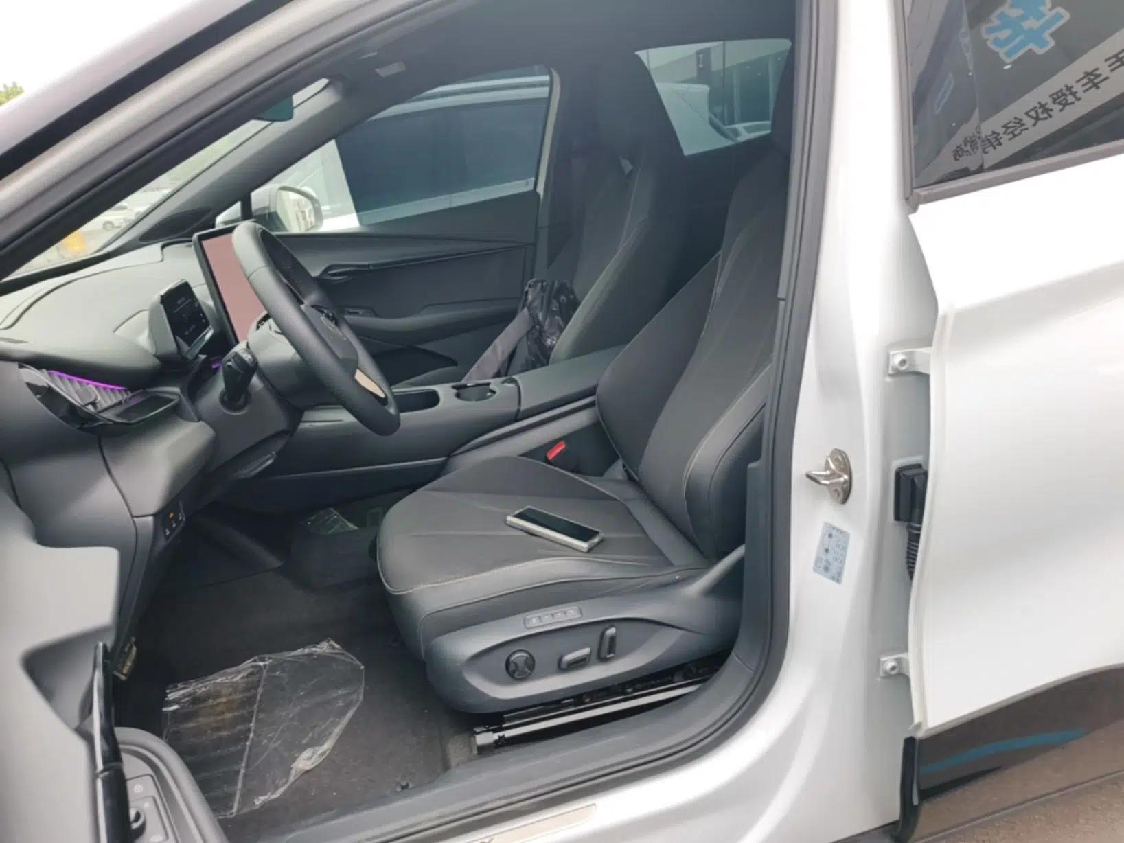 Volkswagen ID.UNYX 2024 Revised Pro Long-Range Version — миниатюра 18