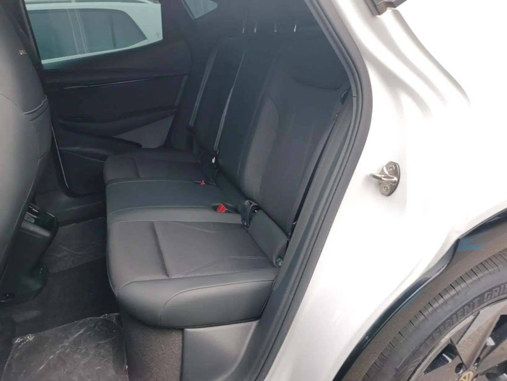 Volkswagen ID.UNYX 2024 Revised Pro Long-Range Version — миниатюра 20