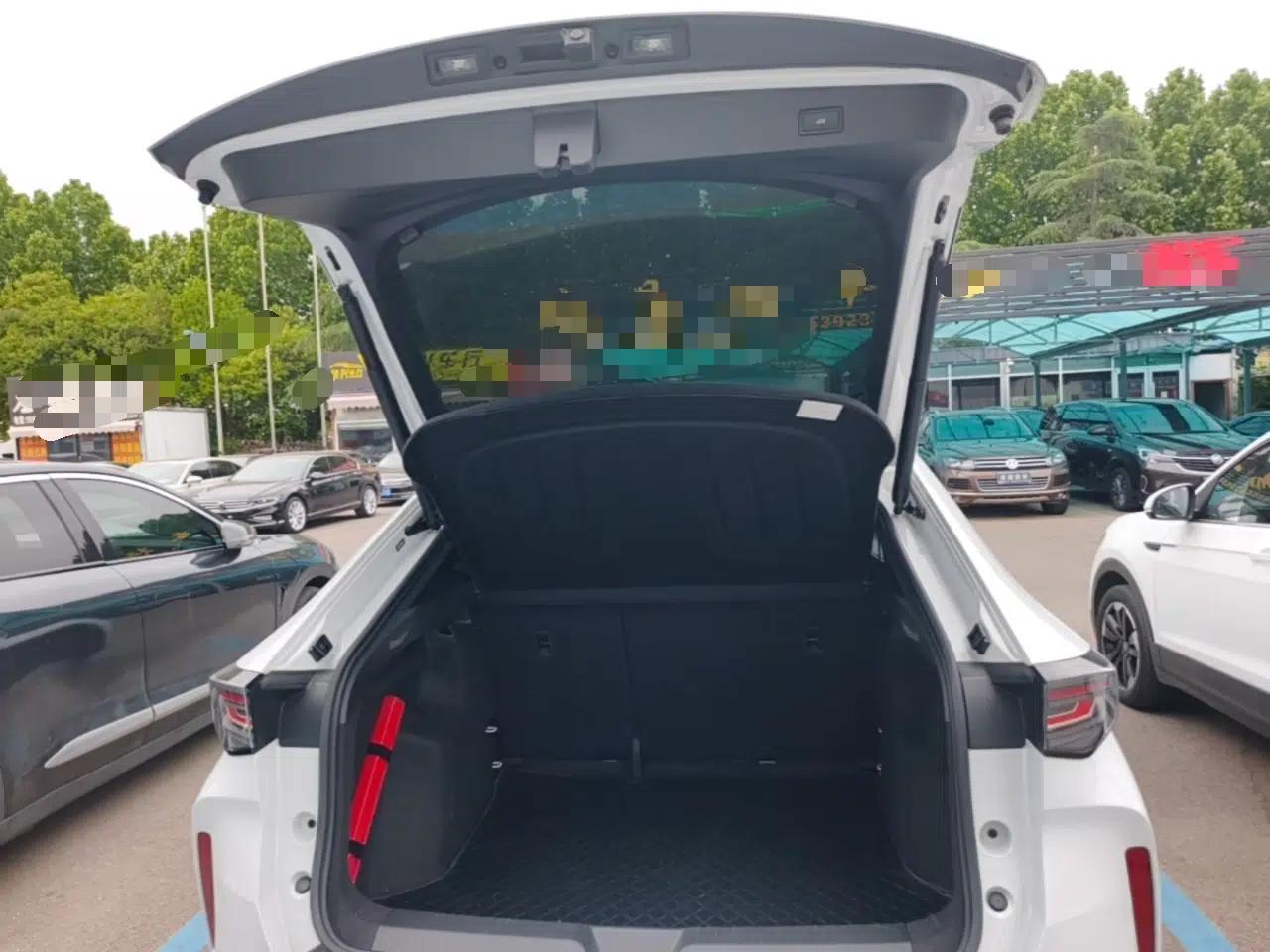 Volkswagen ID.UNYX 2024 Revised Pro Long-Range Version — миниатюра 22