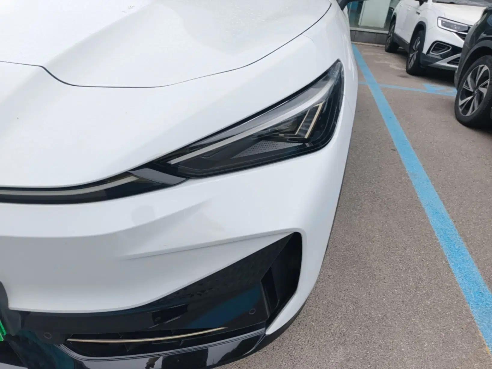 Volkswagen ID.UNYX 2024 Revised Pro Long-Range Version — миниатюра 9