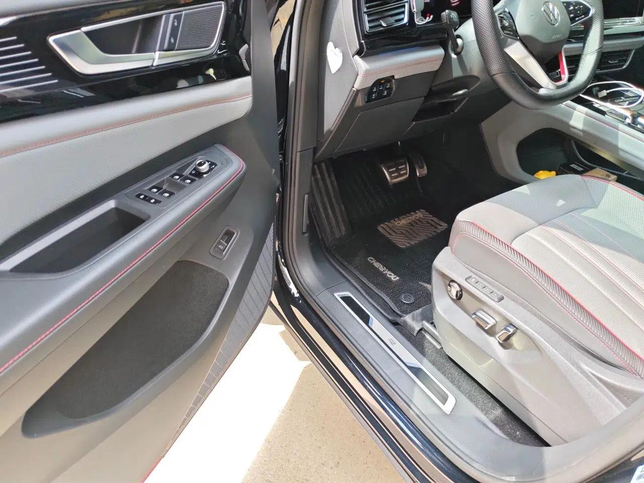 Volkswagen Teramont X 2024 380TSI Four-Wheel Drive Prestige Luxury Edition — миниатюра 17