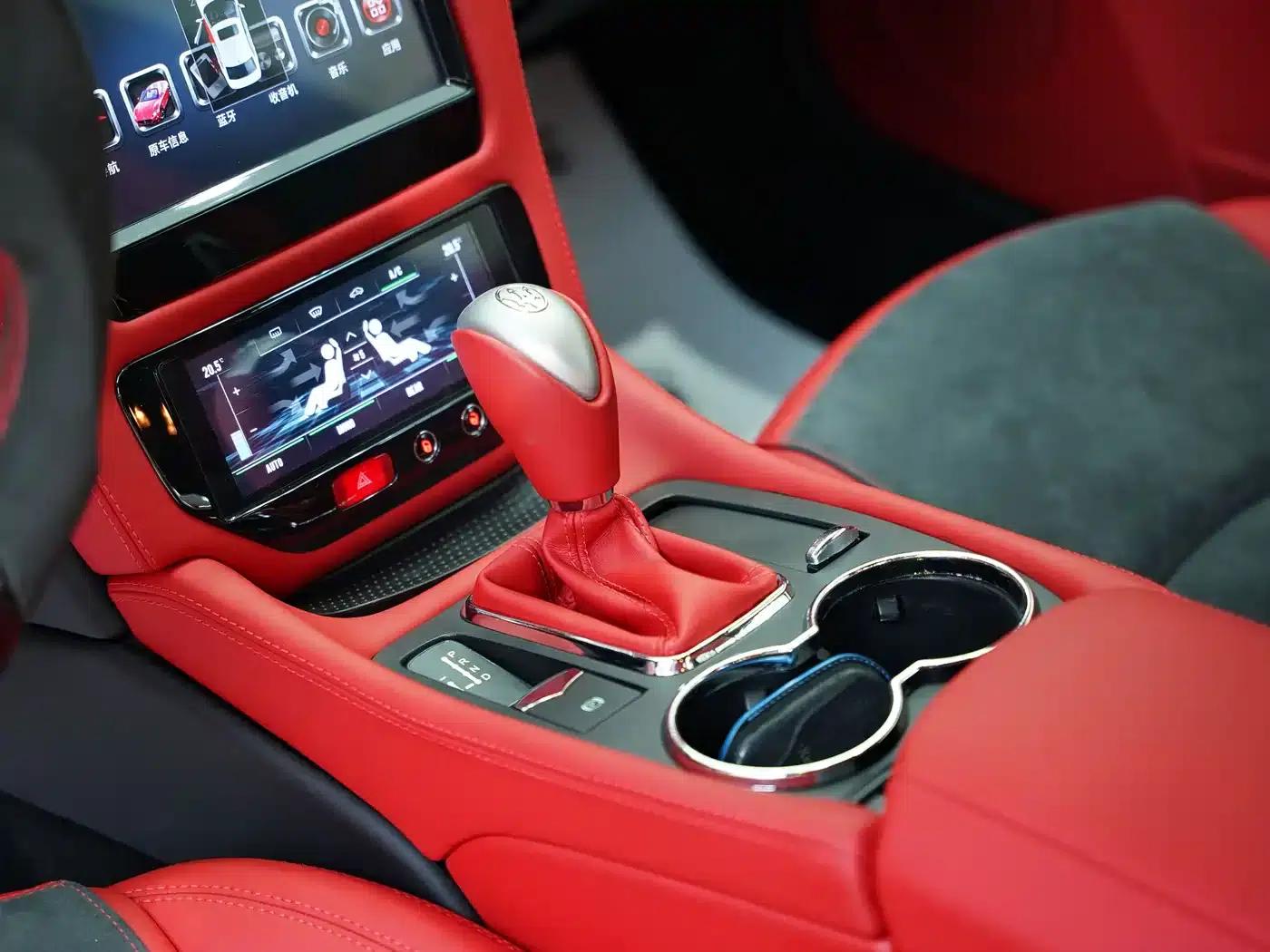 GranTurismo 2013 4.7L Sport Automatic — миниатюра 16