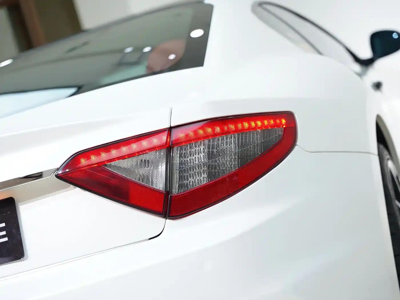 GranTurismo 2013 4.7L Sport Automatic — миниатюра 7