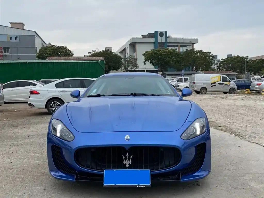 2013 GranTurismo 4.2L Standard Edition — миниатюра 2