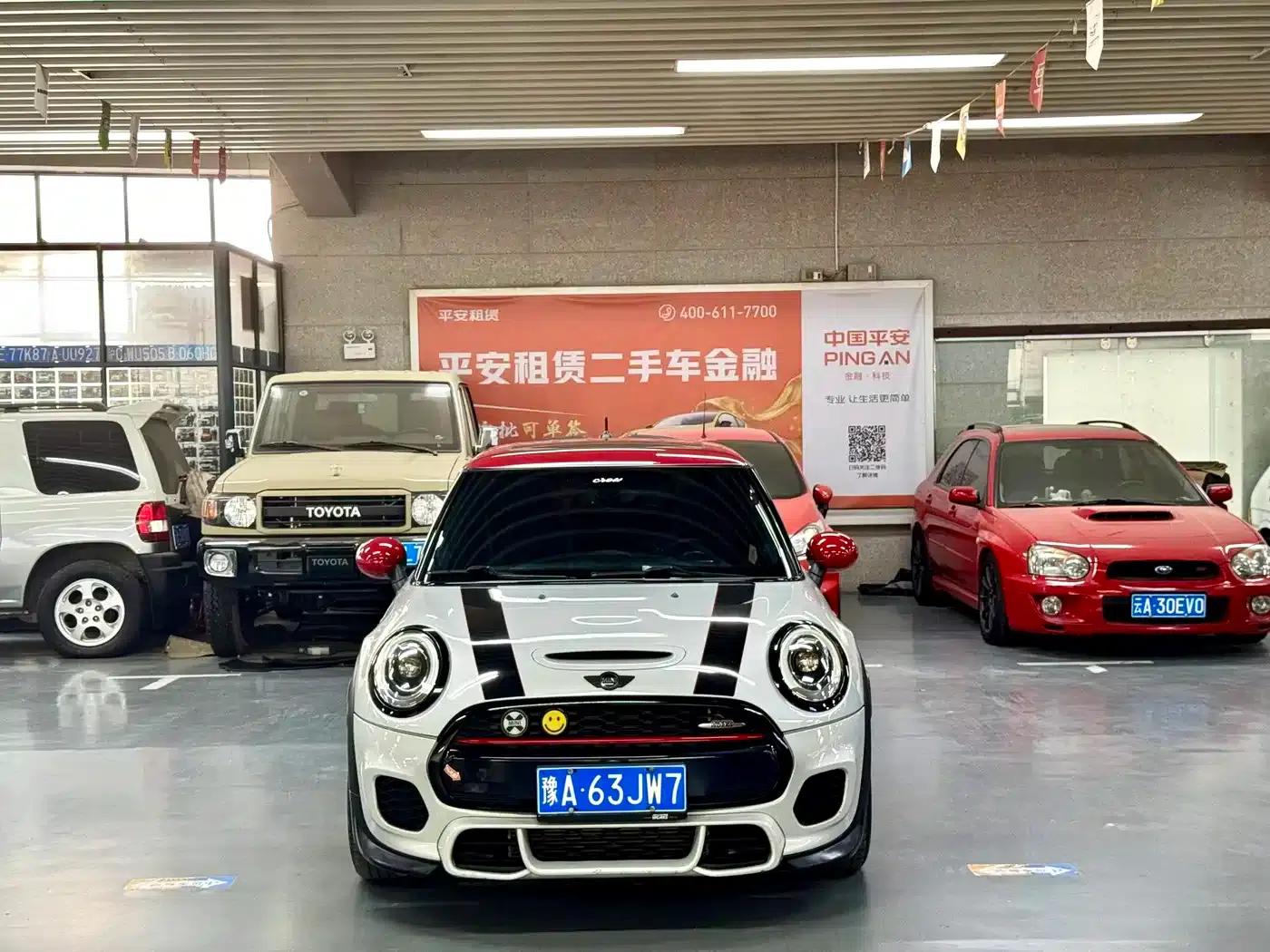 2016 MINI JCW 2.0T JOHN COOPER WORKS — миниатюра 2
