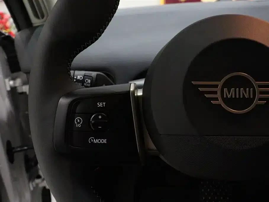 2025 Electric MINI Cooper (Facelift) - 466km/h - Classic Style — миниатюра 13