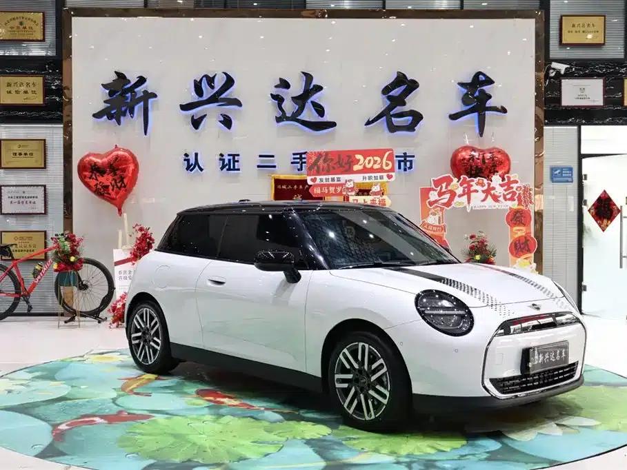 2025 Electric MINI Cooper (Facelift) - 466km/h - Classic Style — миниатюра 3