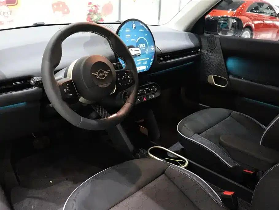 2025 Electric MINI Cooper (Facelift) - 466km/h - Classic Style — миниатюра 7