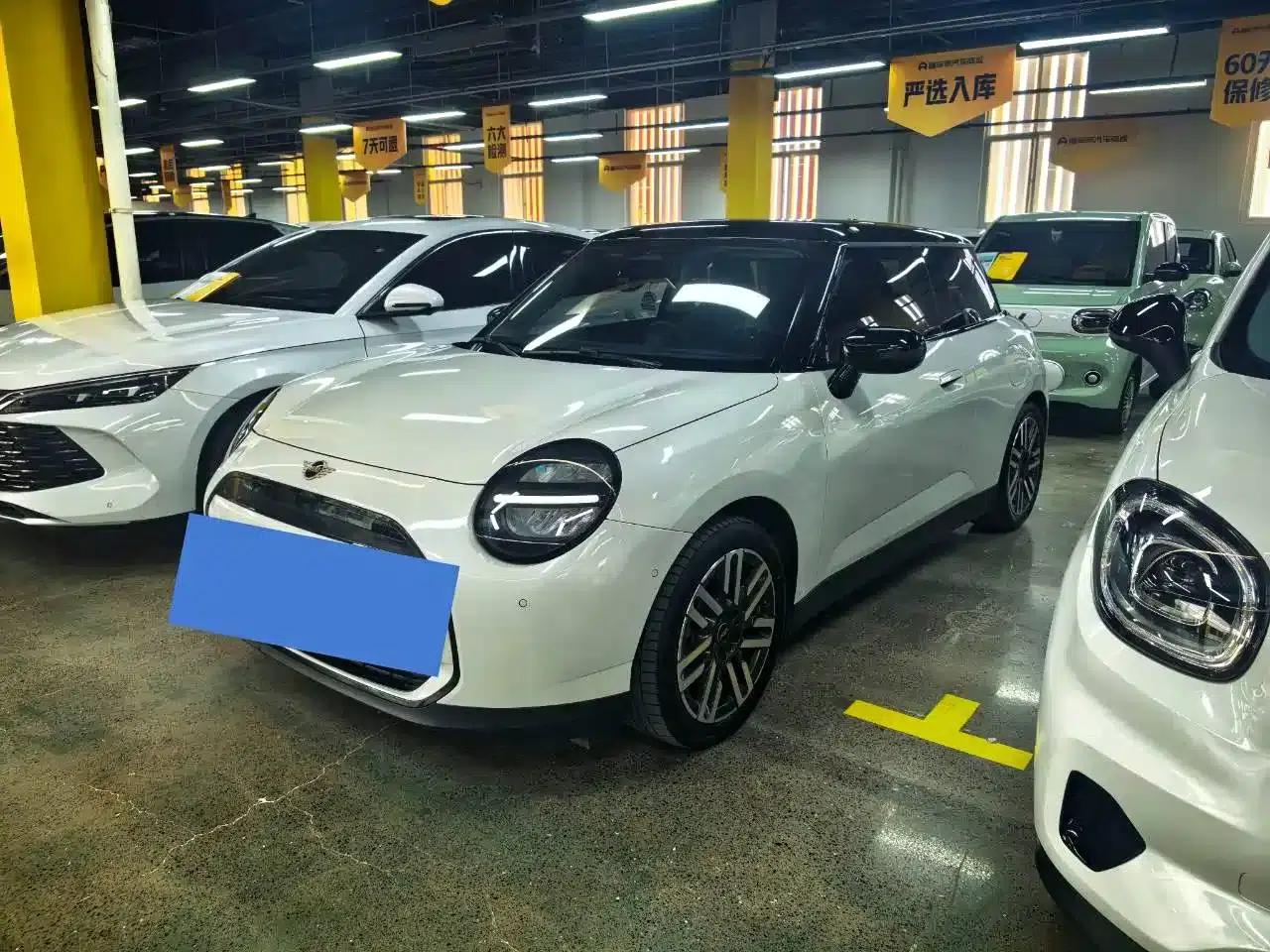 2024 Electric MINI Cooper (456km/h) - Classic Style — миниатюра 1