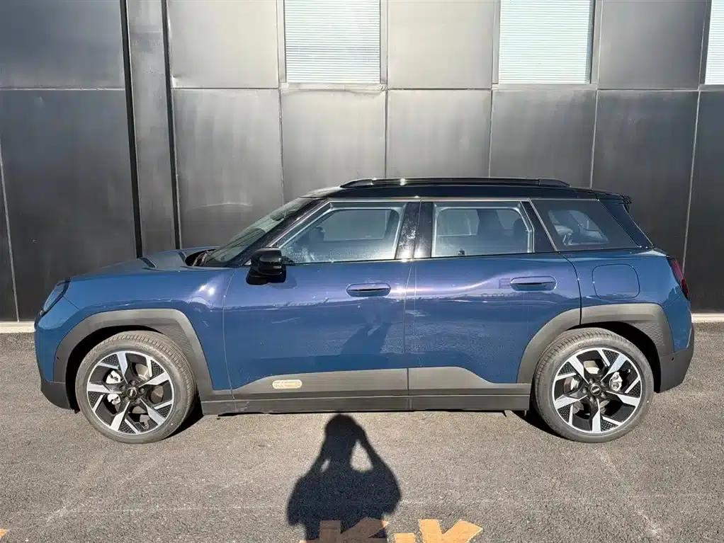 2024 Electric MINI Aceman E Classic — миниатюра 5