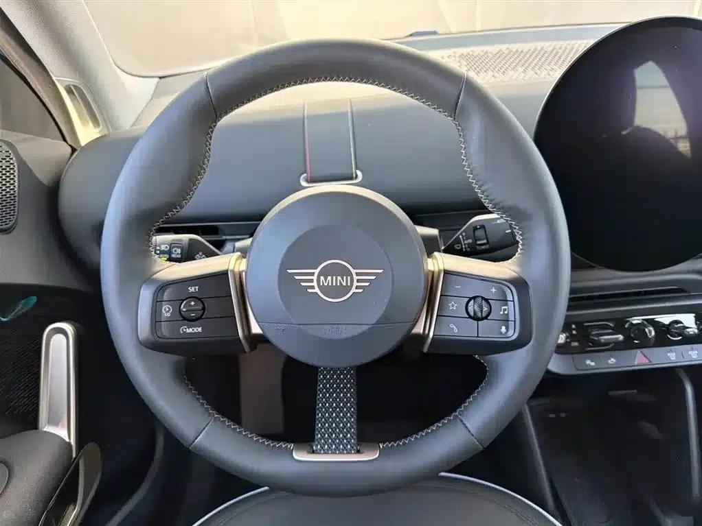 2024 Electric MINI Aceman E Classic — миниатюра 8