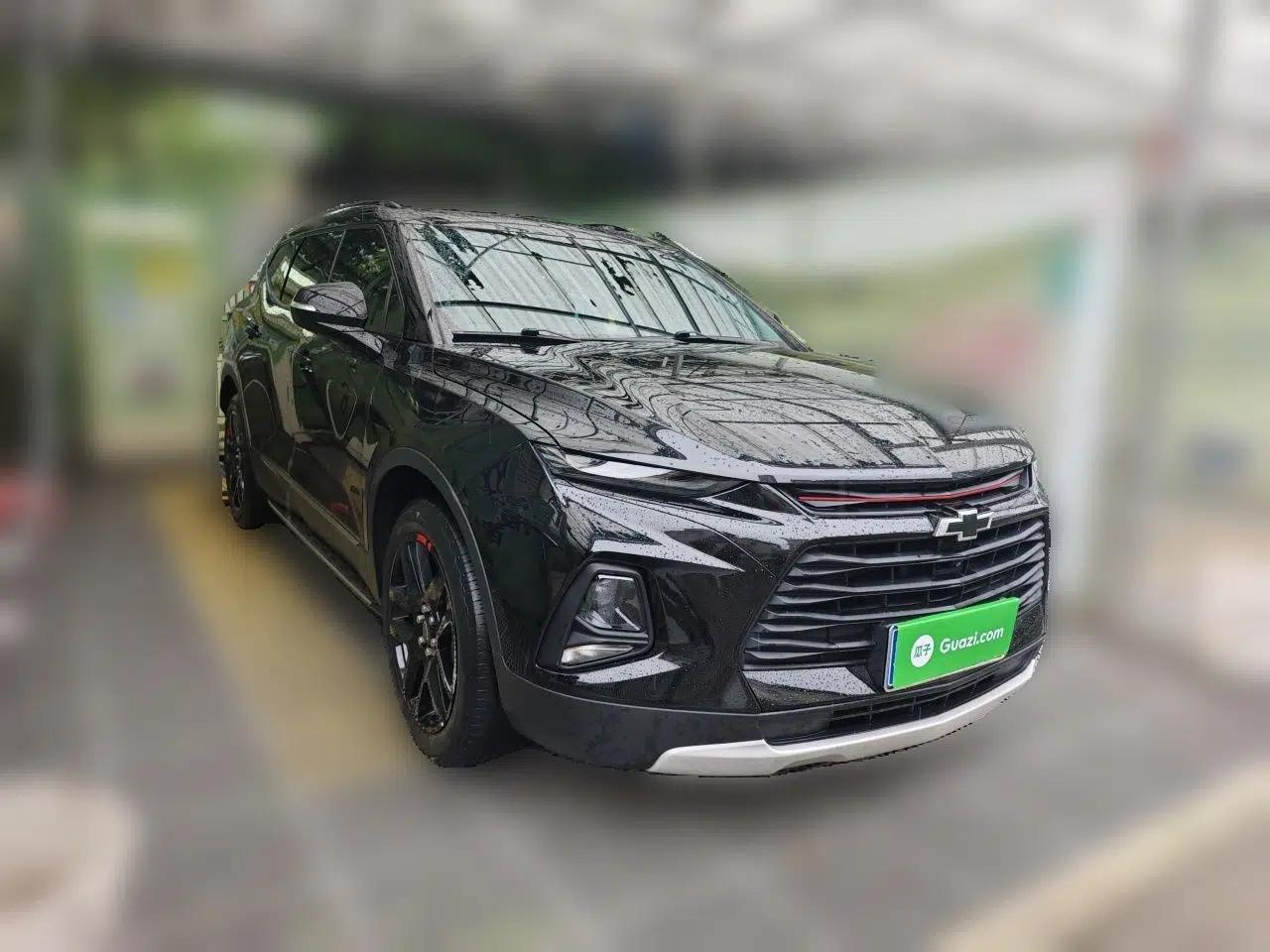 Chevrolet Blazer 2022 Mild Hybrid 650T Redline 7-Seater Thunder Edition — миниатюра 3