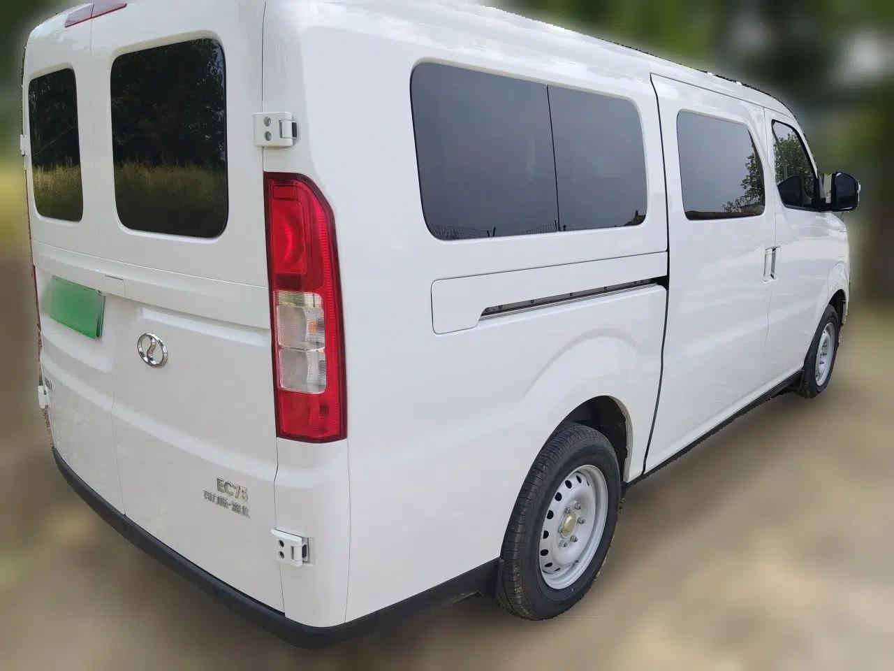 Ruichi EC75 2025 Model Passenger Vehicle Smart Driving Ultra-Charging Edition Superior II 50.1 kWh — миниатюра 6