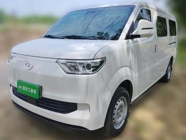 Ruichi EC75 2025 Model Passenger Vehicle Smart Driving Ultra-Charging Edition Superior II 50.1 kWh