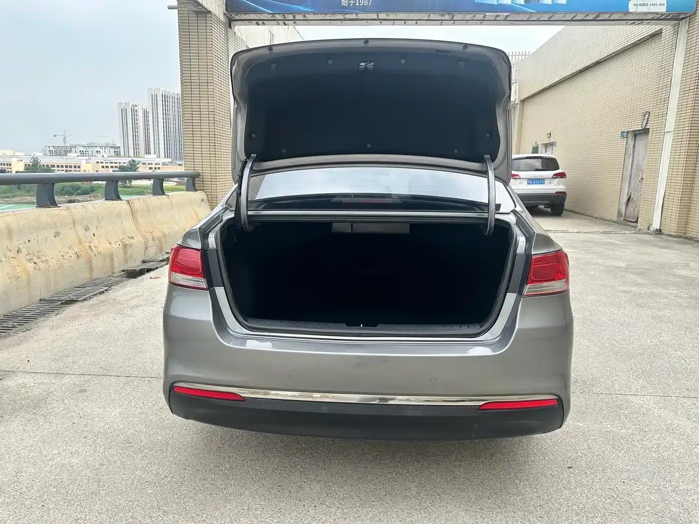 Kia K4 2014 1.8L Automatic GLS — миниатюра 14