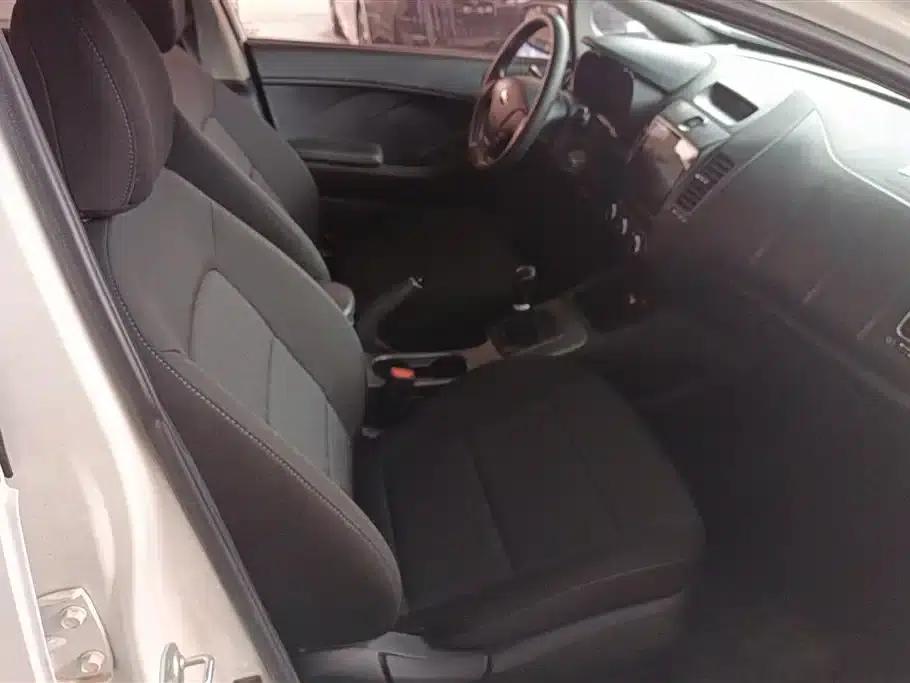 Kia K3S 2014 1.6L Manual GL — миниатюра 8