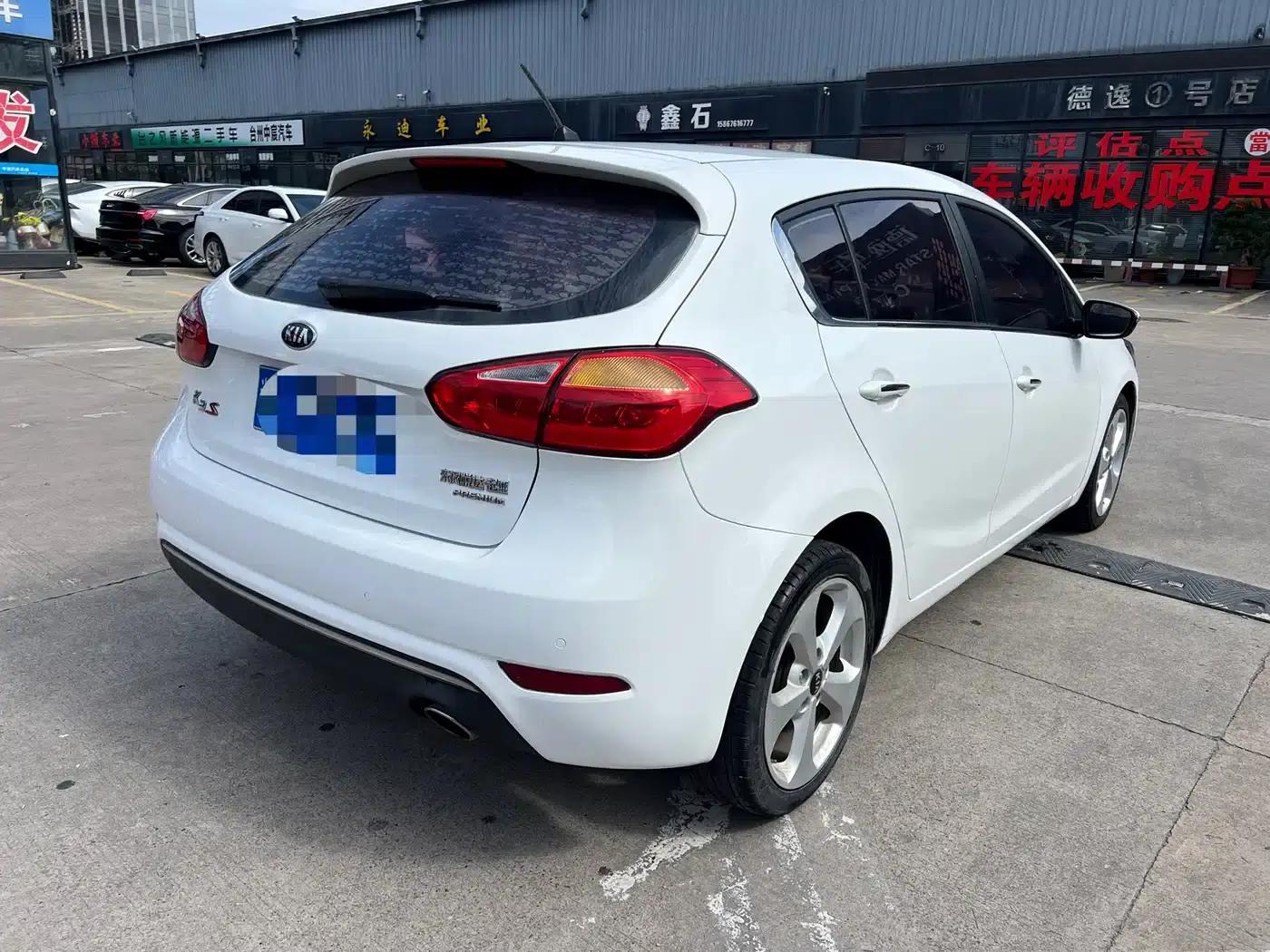 Kia K3S 2014 1.6L Automatic Premium — миниатюра 4