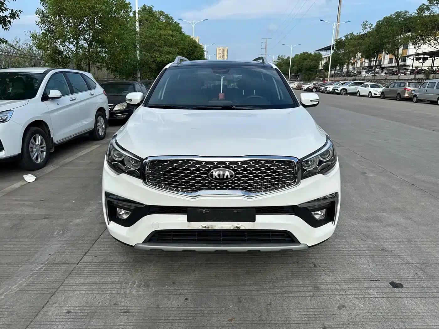 Kia KX7 2017 2.0T Automatic 4WD LUX 7-Seater — миниатюра 2