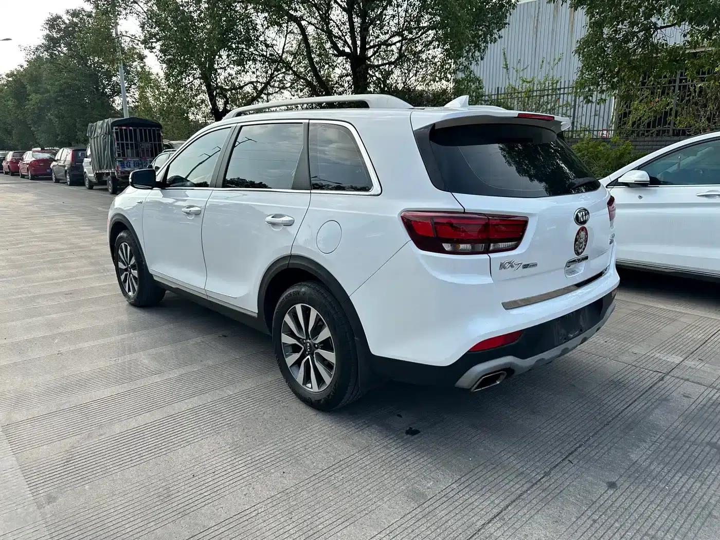Kia KX7 2017 2.0T Automatic 4WD LUX 7-Seater — миниатюра 9