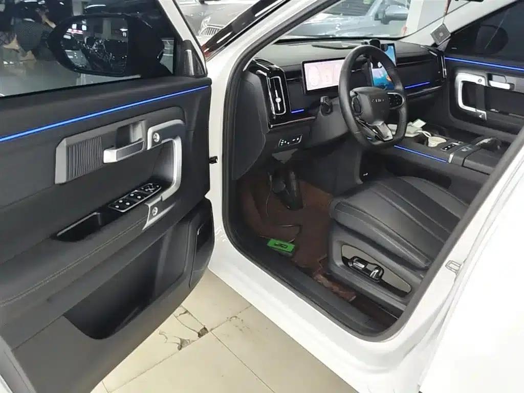 Explore 06 C-DM 2024 Luxury Edition — миниатюра 16