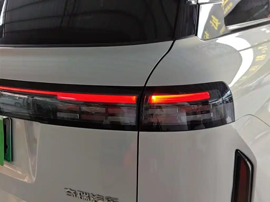 Explore 06 C-DM 2024 Luxury Edition — миниатюра 8