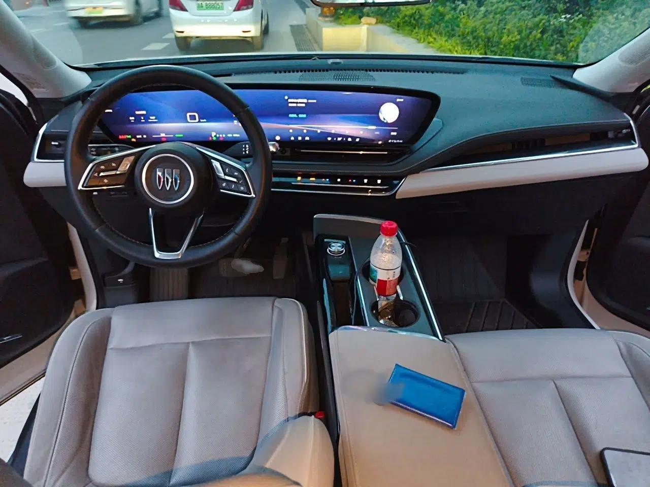 Buick E5 2023 Zhenxiang Standard Range Edition — миниатюра 18