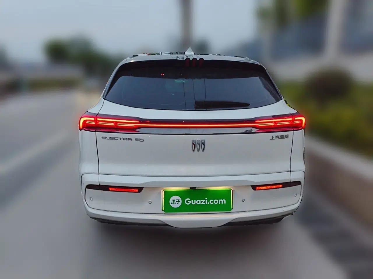 Buick E5 2023 Zhenxiang Standard Range Edition — миниатюра 5