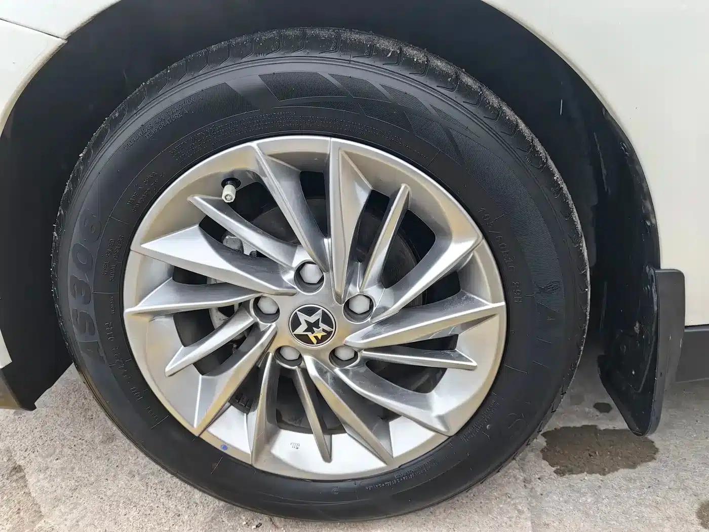 Venucia D60 2021 PLUS 1.6L XL CVT Elite Edition — миниатюра 14