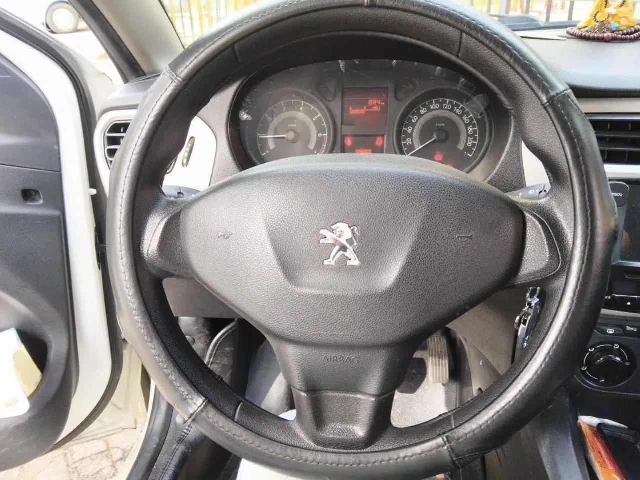 Peugeot 301 2014 1.6L Manual Comfort Edition CNG — миниатюра 11