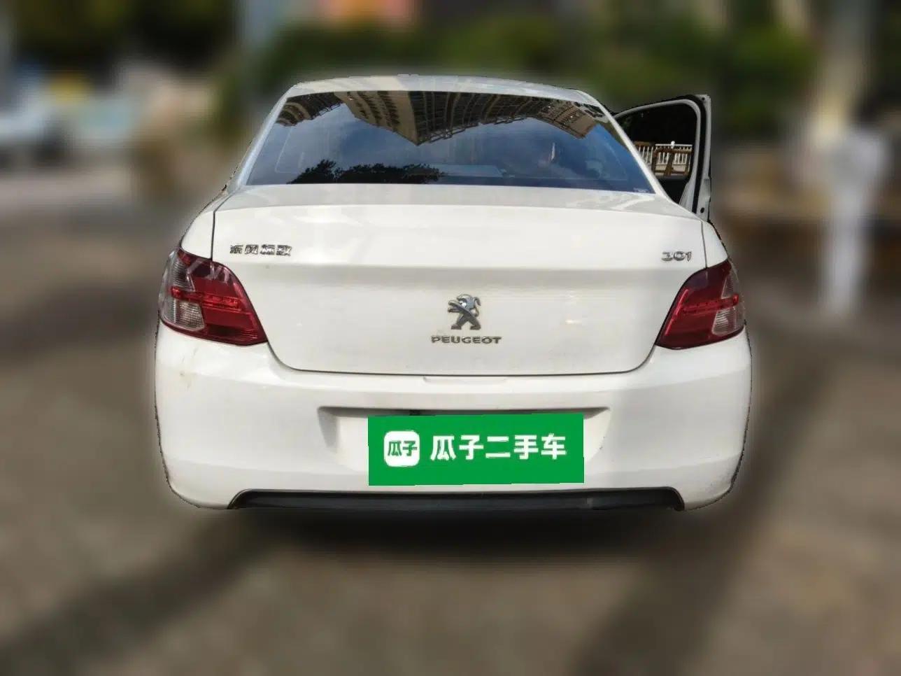 Peugeot 301 2014 1.6L Manual Comfort Edition CNG — миниатюра 5
