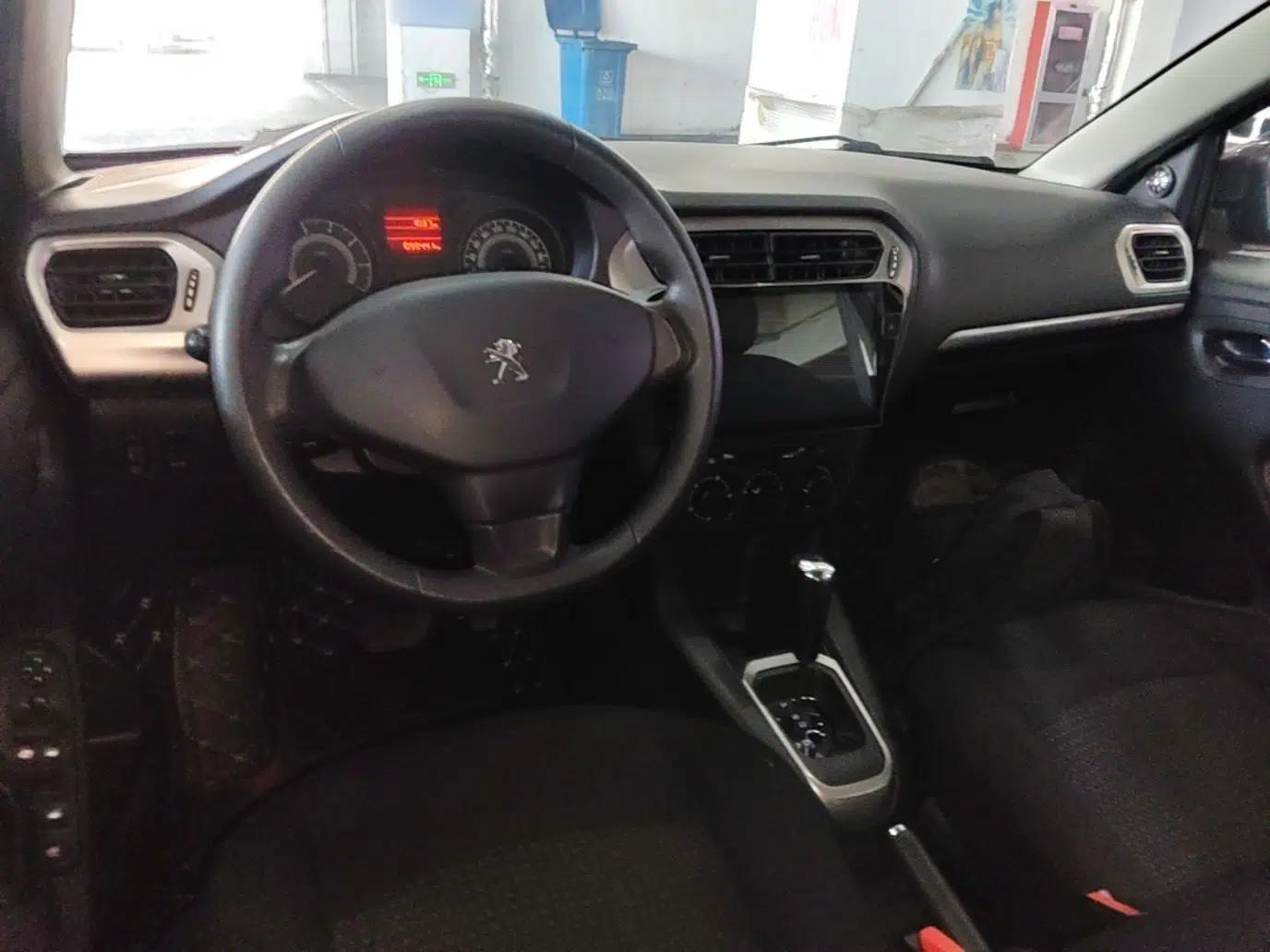 Peugeot 301 2014 1.6L Automatic Comfort Edition — миниатюра 13