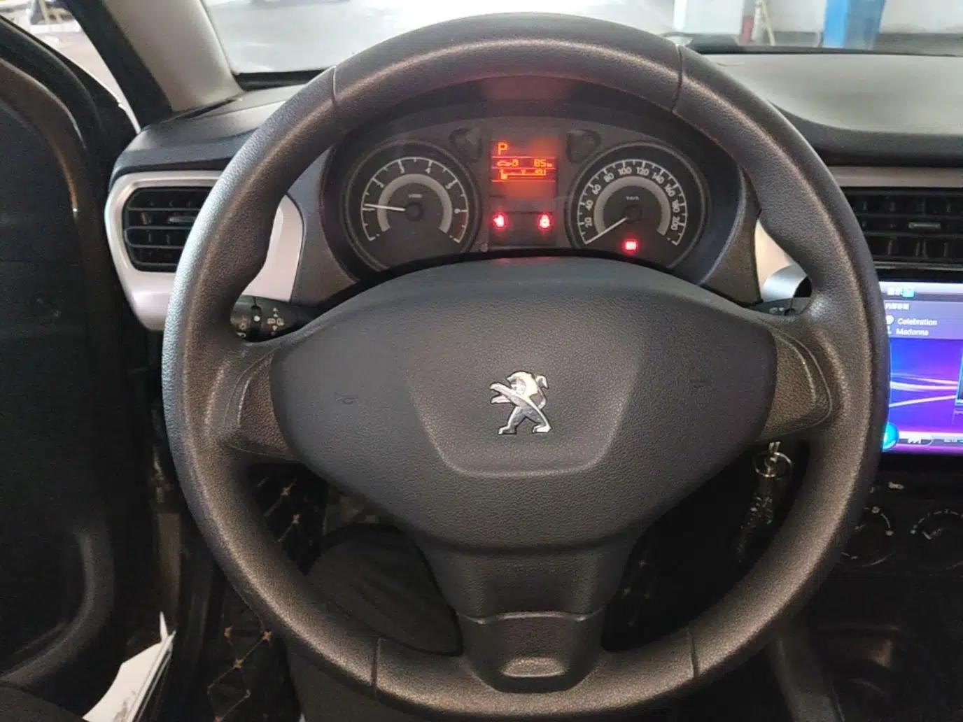 Peugeot 301 2014 1.6L Automatic Comfort Edition — миниатюра 14