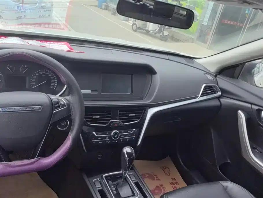 Venucia T90 2017 2.0L CVT Smart Edition — миниатюра 13