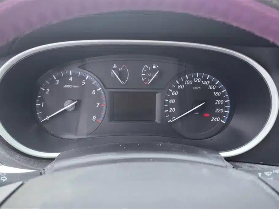 Venucia T90 2017 2.0L CVT Smart Edition — миниатюра 14