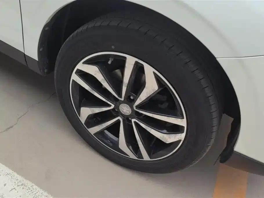 Venucia T90 2017 2.0L CVT Smart Edition — миниатюра 6