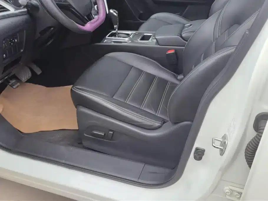 Venucia T90 2017 2.0L CVT Smart Edition — миниатюра 9