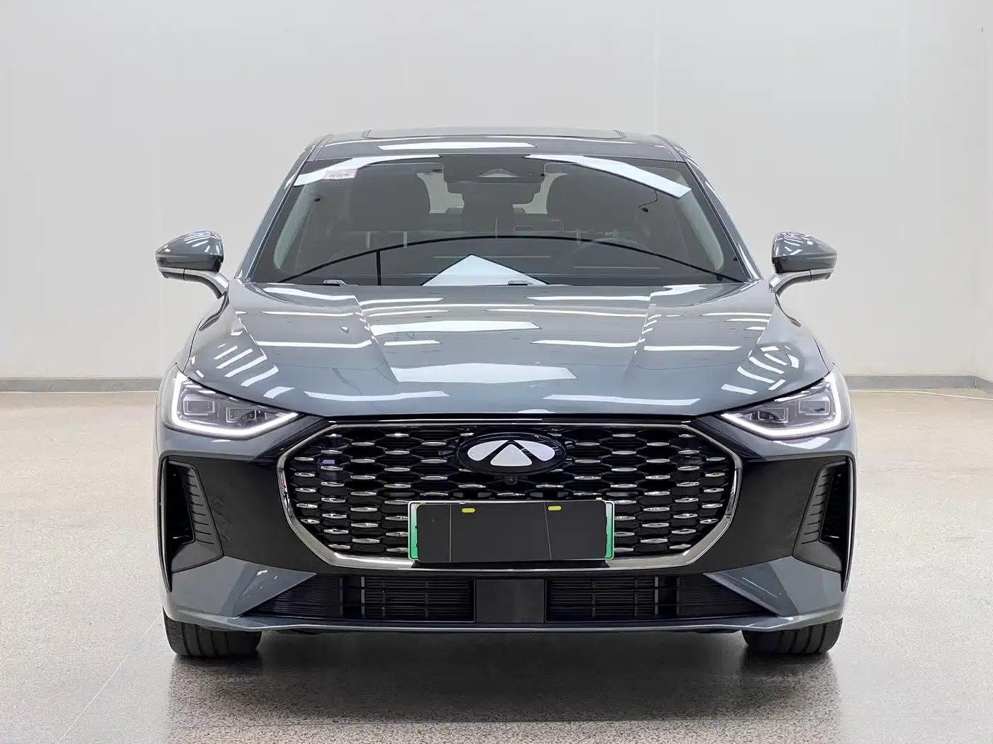Fengyun A8 2025 Model 145km Luxury Edition — миниатюра 2