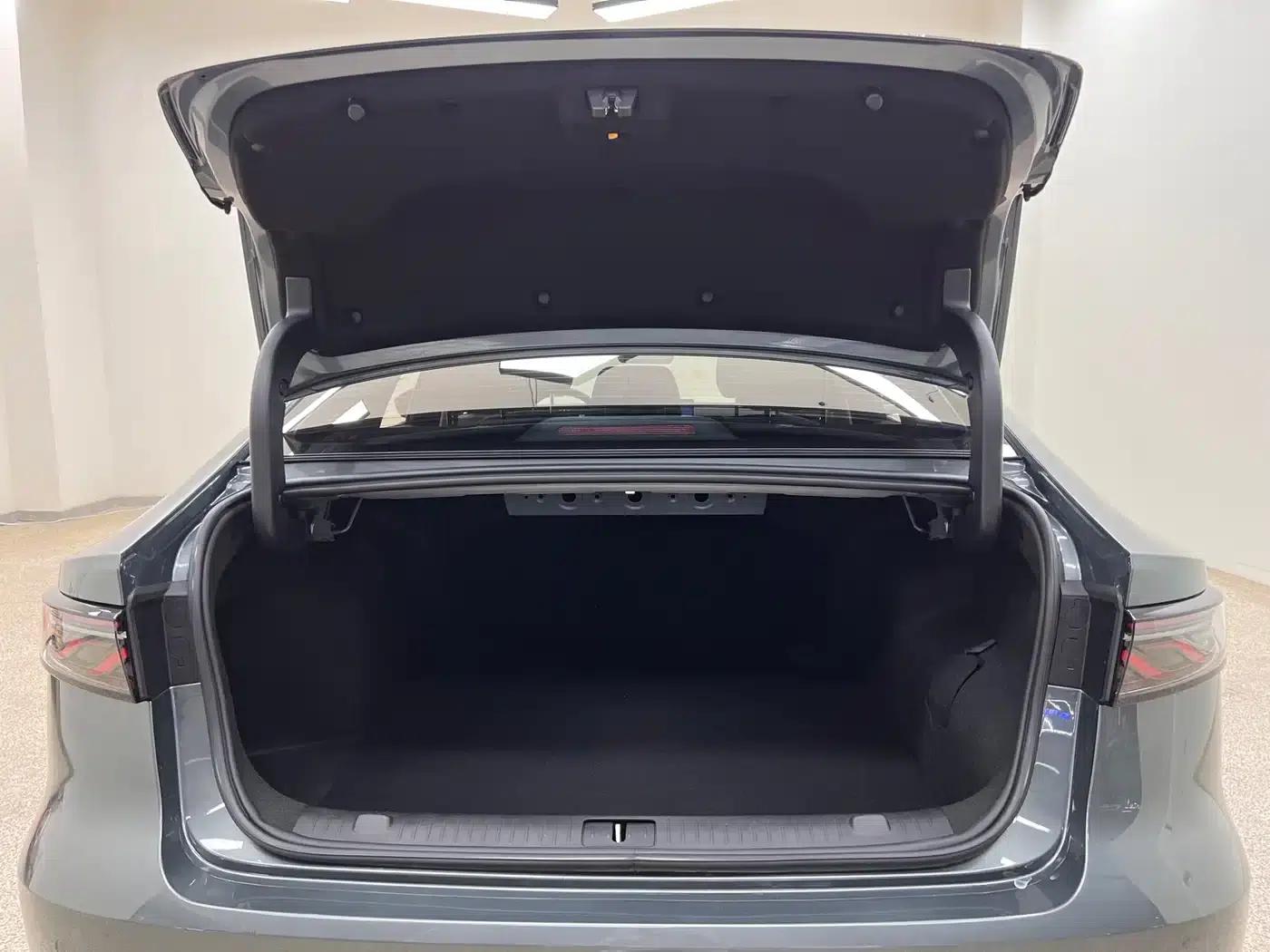 Fengyun A8 2025 Model 145km Luxury Edition — миниатюра 31