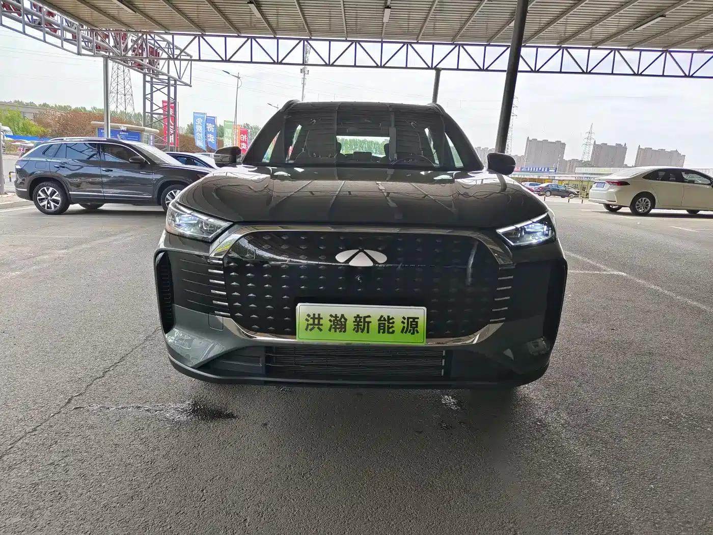 Fengyun T8 2025 1.5T 130km Premium Edition 5-seater — миниатюра 2