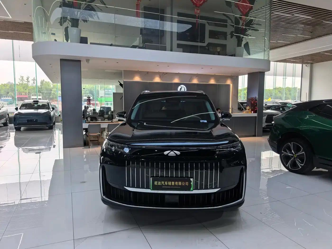 Fengyun T11 2026 Model 220 Rear-Wheel Drive Dual IMAX Cinema Edition — миниатюра 2