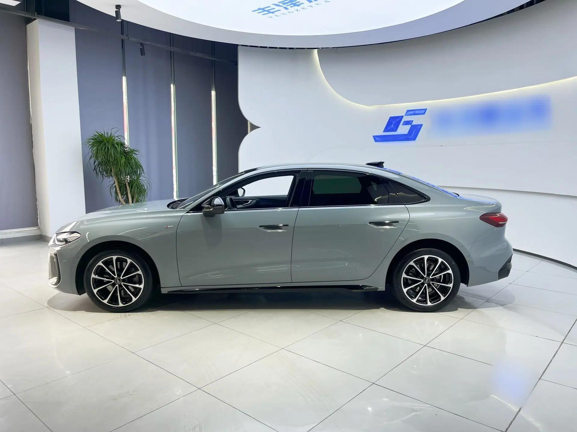 Audi A5L 2026 2.0T Sport Plus — миниатюра 3
