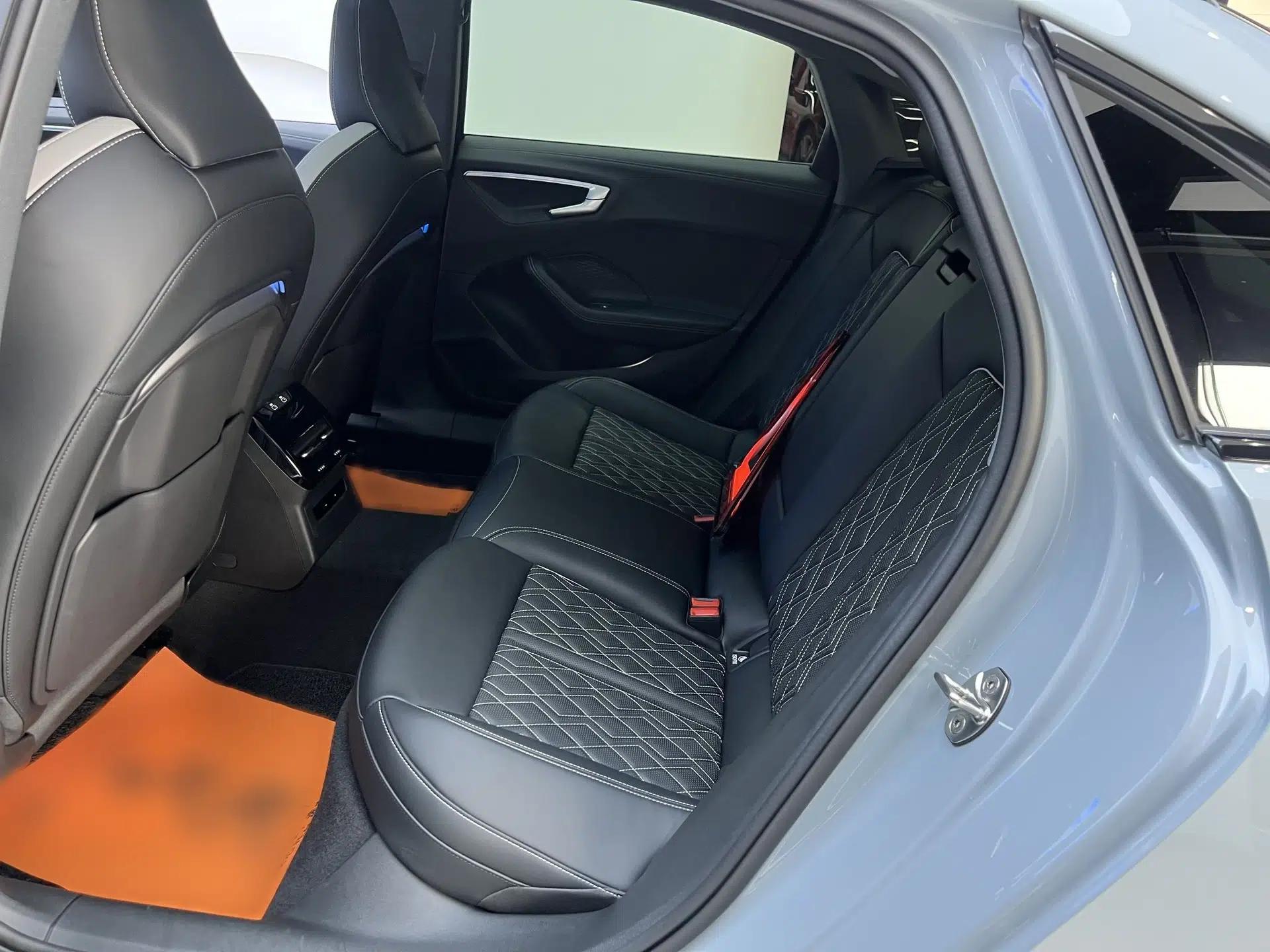 Audi A5L 2026 2.0T Sport Plus — миниатюра 10
