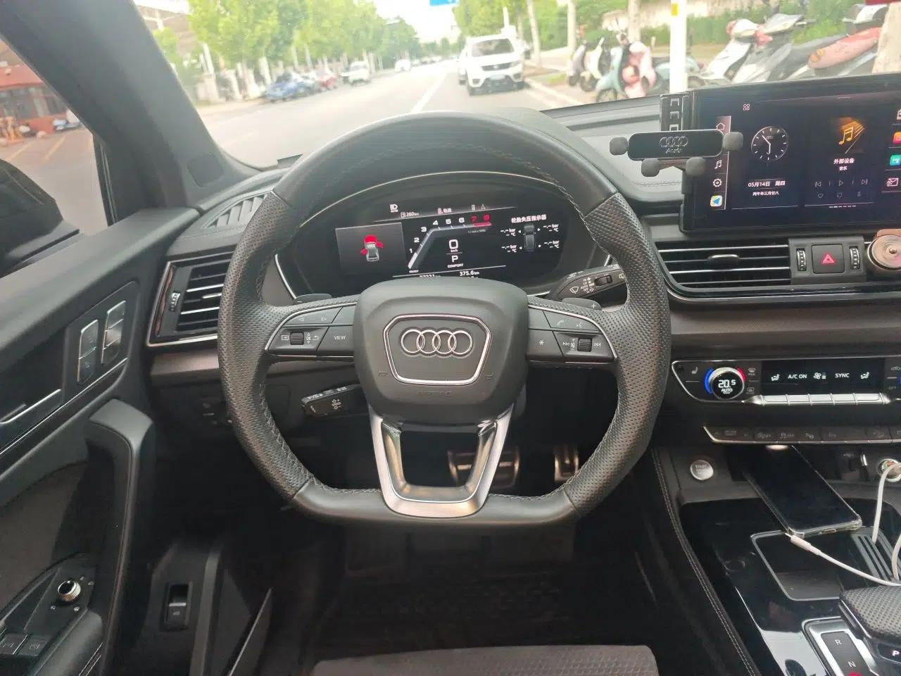 Audi Q5L Sportback 2024 45 TFSI Luxury Edition — миниатюра 11