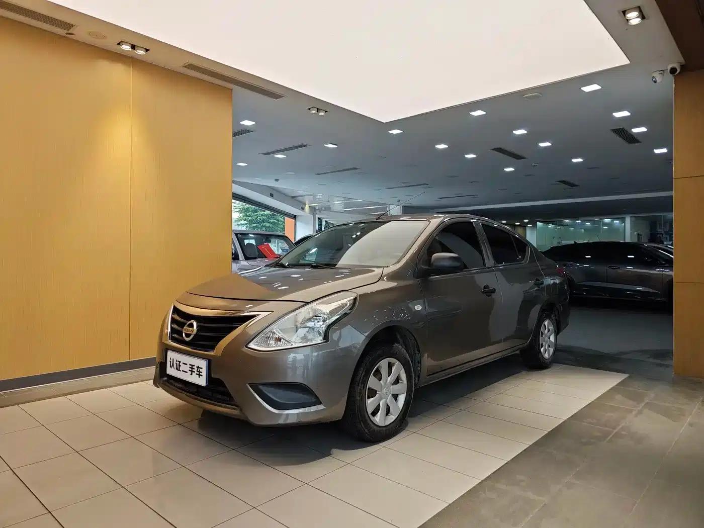 Nissan Sunny 2015 1.5XE Manual Comfort Edition — миниатюра 1