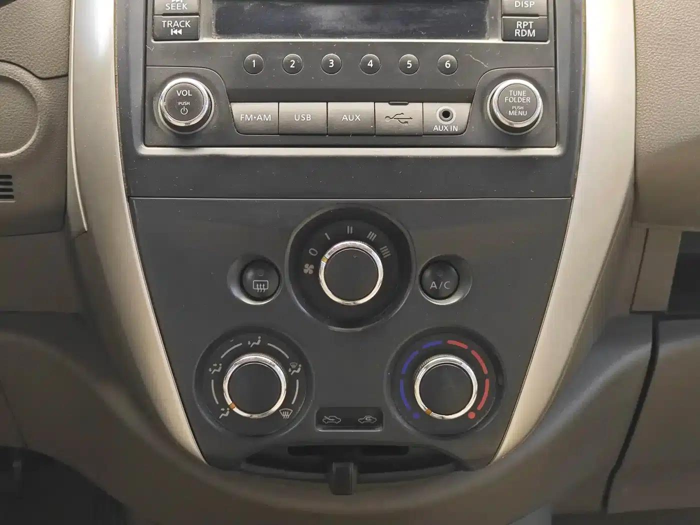 Nissan Sunny 2015 1.5XE Manual Comfort Edition — миниатюра 16
