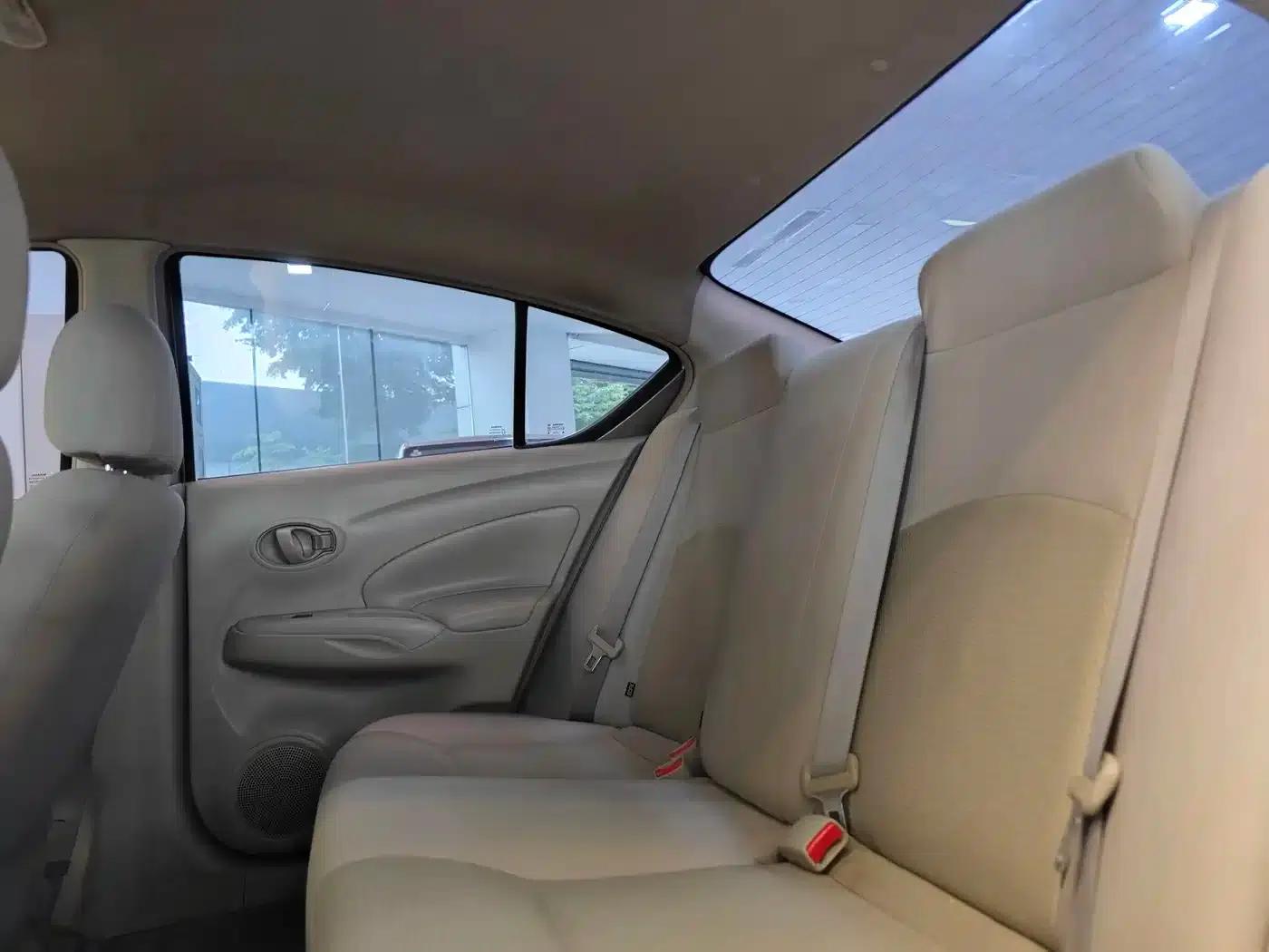 Nissan Sunny 2015 1.5XE Manual Comfort Edition — миниатюра 22